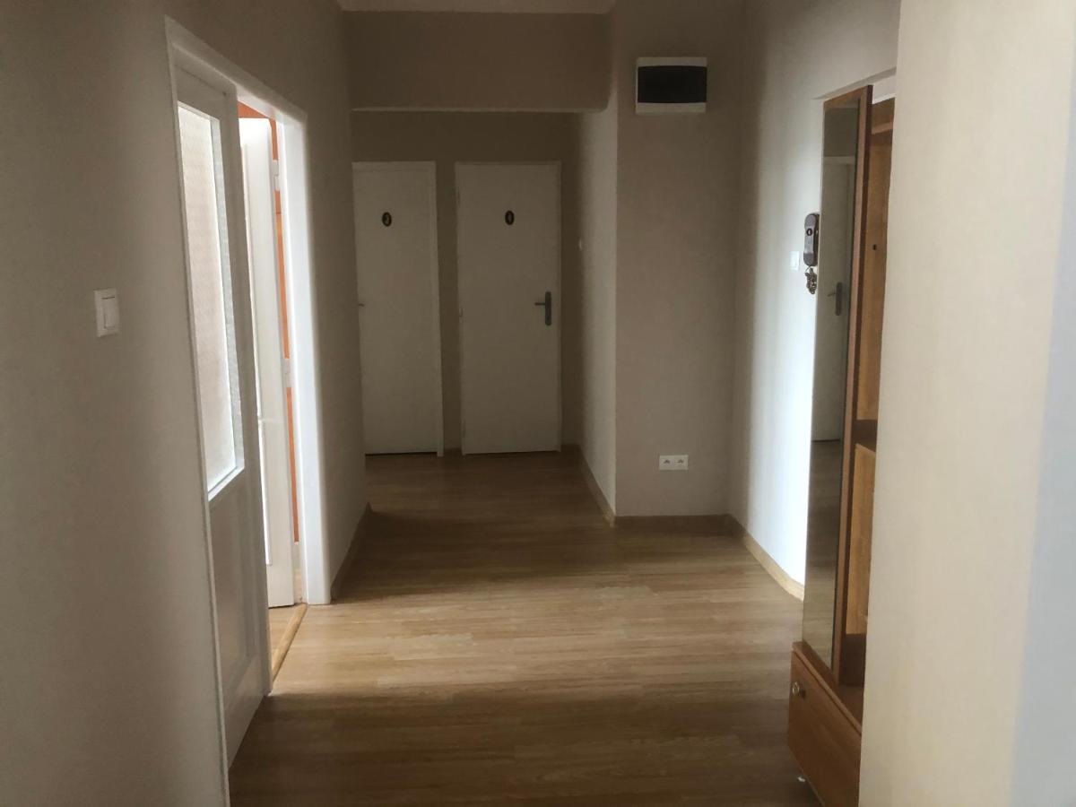 Apartament Apartman Bea, Snp 12 Velky Krtis Zewnętrze zdjęcie